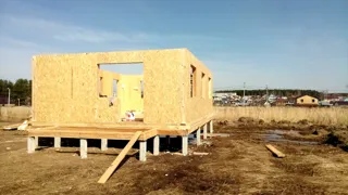 House based on the “Ermak” design, Chkalova settlement: wall assembly