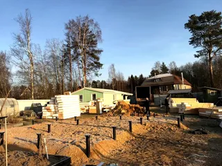 Haus nach Projekt „Amulet“, Dorf Agalatovo: Fundament und Grundrahmen