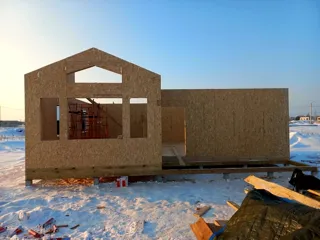 Haus nach Projekt „Galaktika - 76.65“, Kostroma: Wandmontage