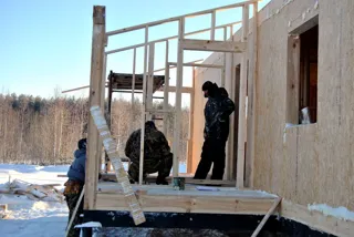 Haus nach individuellem Entwurf, Kineshma: Wandmontage