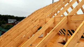 Haus nach individuellem Entwurf, Dorf Novo-Talitsy: Dach