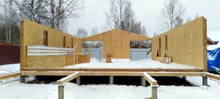 House based on the “Barnhouse 110” design, Moscow Region: wall assembly