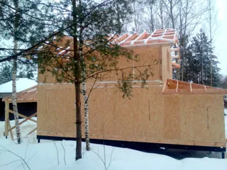 Haus nach individuellem Entwurf, Dorf Kudinovo: zweites Obergeschoss und Dachgeschoss