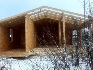 Haus 69 m², individuelles Projekt, SNT „Juschnyj-5“: Wandmontage