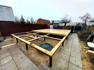 House, “Barnhouse 39” design, SNT garden community “Gorkovskoye Boloto”: foundation and base framing