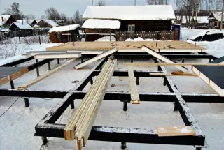 Haus nach Projekt „Townhouse - 1“, Ivanovo: SIP-Boden auf Höhe 0