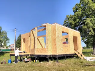 Haus nach Projekt „Sarja“, Kazan: Wandmontage