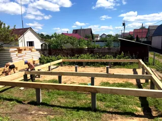Haus nach Projekt „Wesy“, Gartengemeinschaft SNT „Mir“: Fundament und Grundrahmen