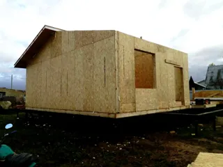 “Vuokatti” projesine göre ev, Ermolovo köyü: duvar montajı