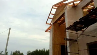 Custom-design house, Zhukovo village: wall assembly