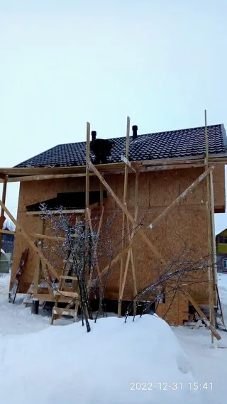 Haus nach Projekt „Awdeewo“, Dorf Minskoe: Wandmontage