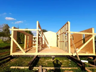 Showroom Barnhouse 76.3 in Kostroma: Wandmontage