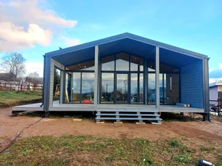Showroom Barnhouse 76.3 in Kostroma: Terrasse und Stufen