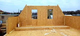 Custom-design house, Pavlikovo village: wall assembly
