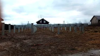 Haus nach Projekt „Jessentuki 8x8“, Dorf Kadnikovo: Fundament und Grundrahmen