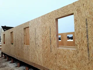 Haus nach individuellem Entwurf, Dorf Popovskaya: Wandmontage