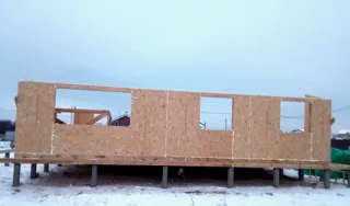 House, “Barnhouse 110” design, TSN homeowners’ association “Orlinye Kholmy”: wall assembly
