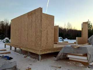 Haus nach Projekt „Mistika - N2.8“, Dorf Lyutovo: Wandmontage