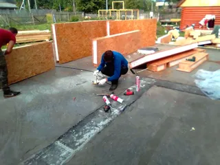 Haus nach individuellem Entwurf, Dorf Obolsunovo: Wandmontage
