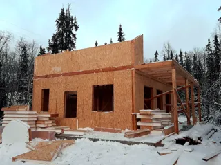 Özel projeli ev, Murmansk: çatı