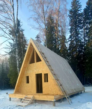 “A-Frame Altay” projesine göre ev, Moskova bölgesi: tamamlanmış ev