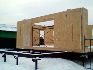 House based on the “Dilizhans 8x8” design, Moscow Region: wall assembly
