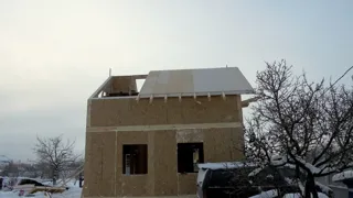 “Vdohnovenie” projesine göre ev, Yaroslavl bölgesi: duvar montajı