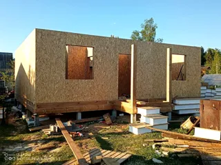 125 m² ev, özel proje, “Golovenki” SNT: duvar montajı