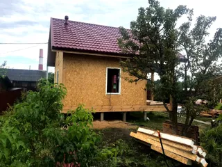 Haus nach Projekt „Wesy“, SNT „Mir“: Wandmontage