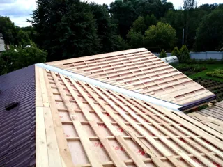 Custom-design house, Shurintsevo village: roofing