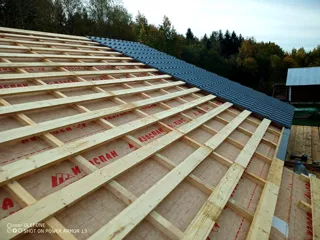 Haus nach Projekt „Dilischans 8x9“, Region Wologda: Dach