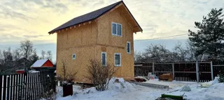 Ferienhaus nach dem Projekt „Kleines Ferienhaus“, Region Leningrad
