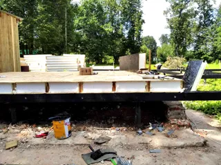 Haus nach individuellem Entwurf, Dorf Kuznetsovo: Boden aus SIP-Paneelen auf Höhe 0