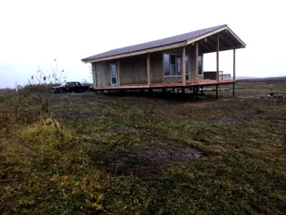 House built to a custom design, Sukhodol settlement