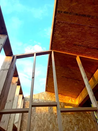 Haus 145 m² nach individuellem Projekt, Siedlung Volga: Wandmontage
