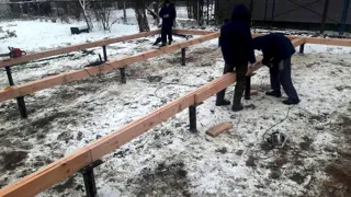 “Mistika - S2.8” projesine göre ev, Zhukovo köyü: temel ve alt bağlama kirişi