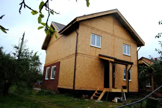 Haus nach individuellem Entwurf, Dorf Iskan: fertiges Gebäude