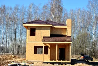 Haus nach Projekt „Sews“, Dorf Koltsovo: Fertiges Haus