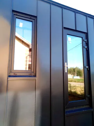 “Barnhouse 76.1” projeli ev, Yadrominskoe kasabası: cephe kaplaması