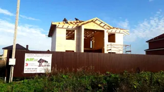 Custom-design house, Zhukovo village: roofing