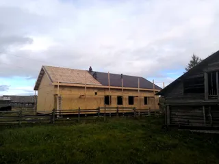 Custom-design house, Arkhangelsk Region: roofing