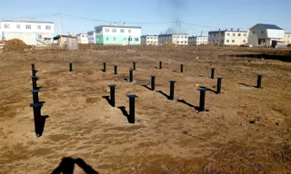 Haus nach Projekt „Gamma“, Kostroma: Fundament und Grundrahmen