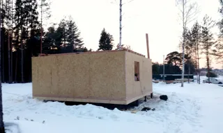 Haus nach Projekt „Metschta pl.4“, Region Twer: Wandmontage
