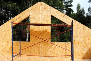 Haus nach Projekt „Metschta pl.4“, Elektrougli: Wandmontage