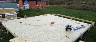 Custom-design house, Nastasino village: SIP panel floor at elevation 0