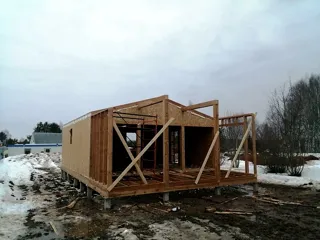 Haus 65,4 m² nach individuellem Projekt, Dorf Striznevo: Wandmontage