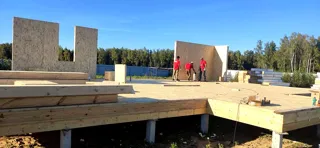 Haus nach individuellem Entwurf, Gebiet Iwanowo: Wandmontage