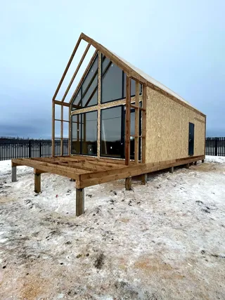 “Barnhouse Otrazhenie” projesine göre ev, Yaroslavl bölgesi: duvar montajı