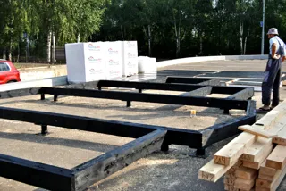 Haus nach Projekt „Musterhaus“, Yaroslavl: SIP-Boden auf Höhe 0