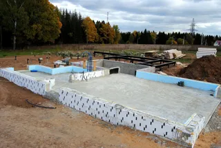 Haus nach Projekt „Prowans“, Dorf Maltsy: Fundament und Grundrahmen